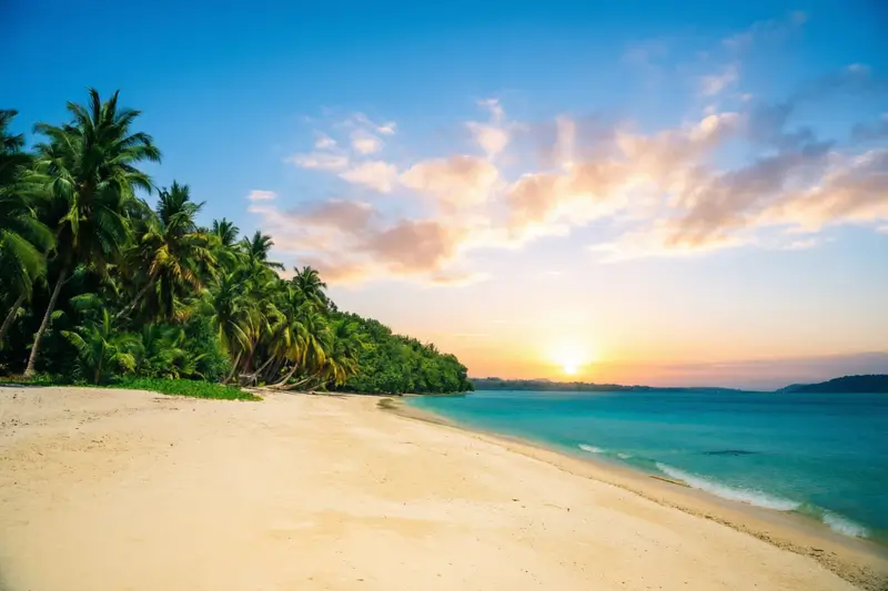 Пляж на остове Хевлок, Андаманские острова, Индия