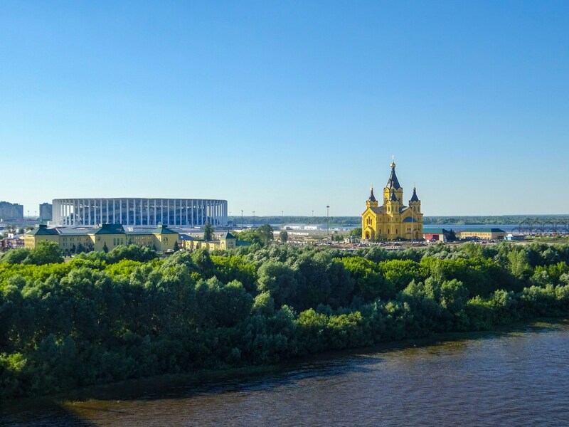 Стрелка в Нижнем Новгороде, место слияния рек Оки и Волги