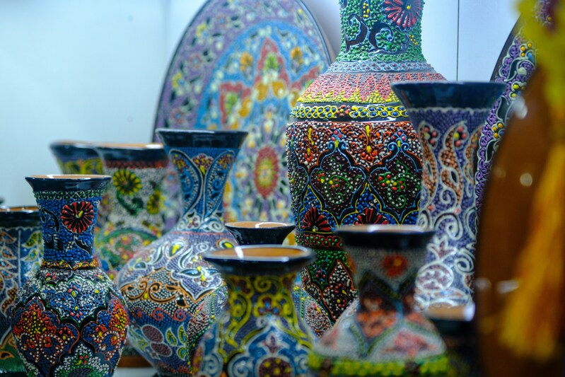 Традиционные узбекские керамические вазы