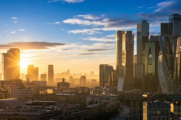 Панорамный вид на Москва Сити во время заката